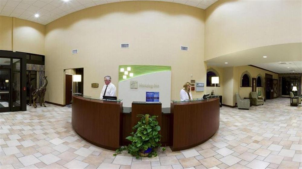 Holiday Inn Quincy By Ihg Exterior photo