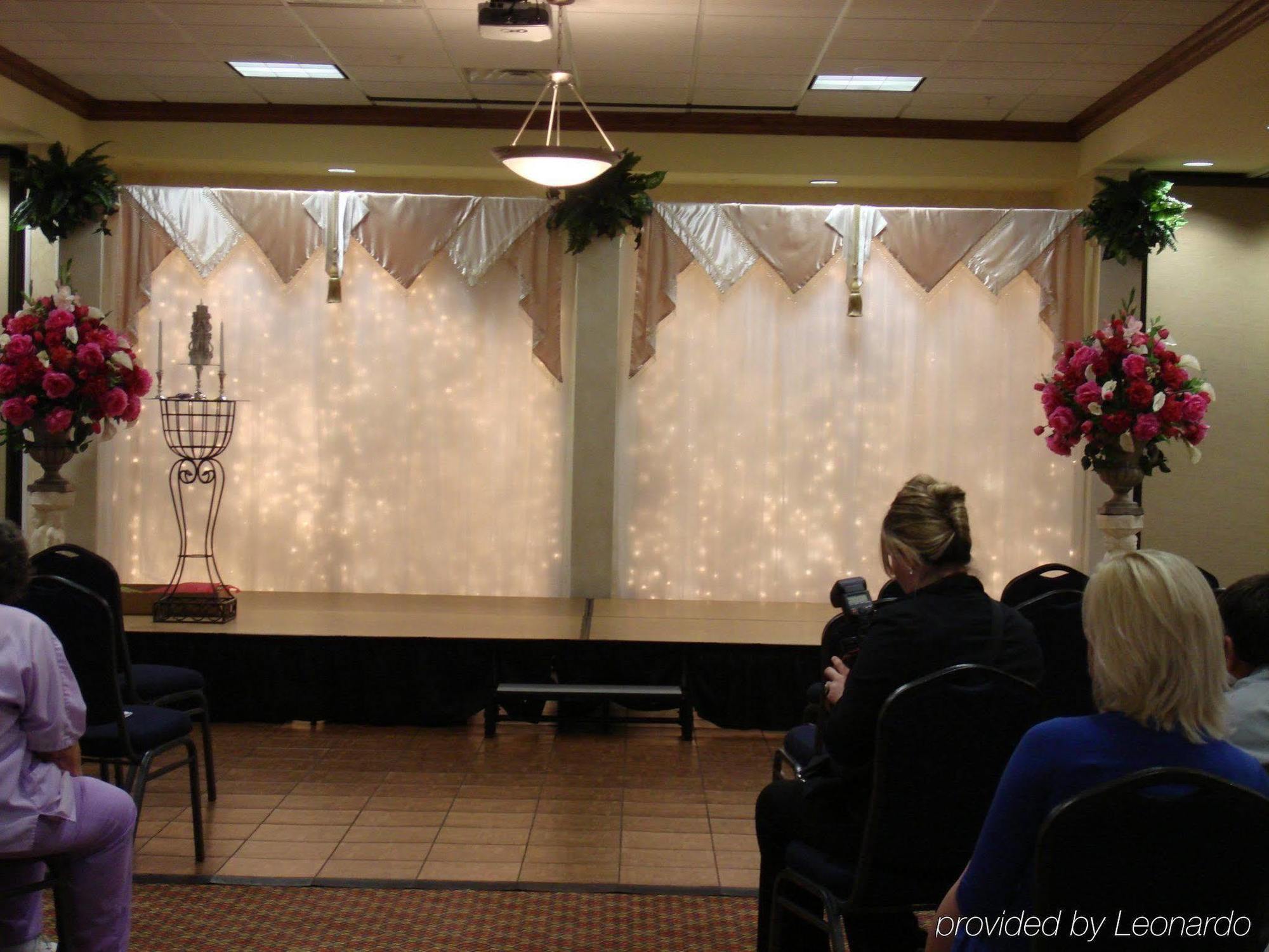 Holiday Inn Quincy By Ihg Facilities photo